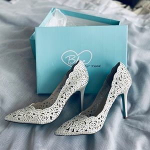 NWB Blue by Betsey Johnson Sz 9